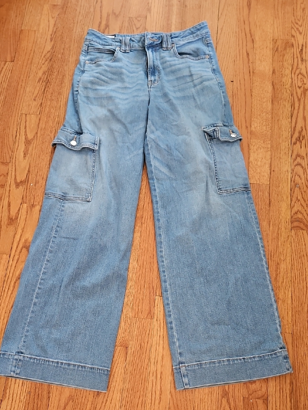 American Eagle Super High Rise Baggy Wide Leg Jeans Size 6L